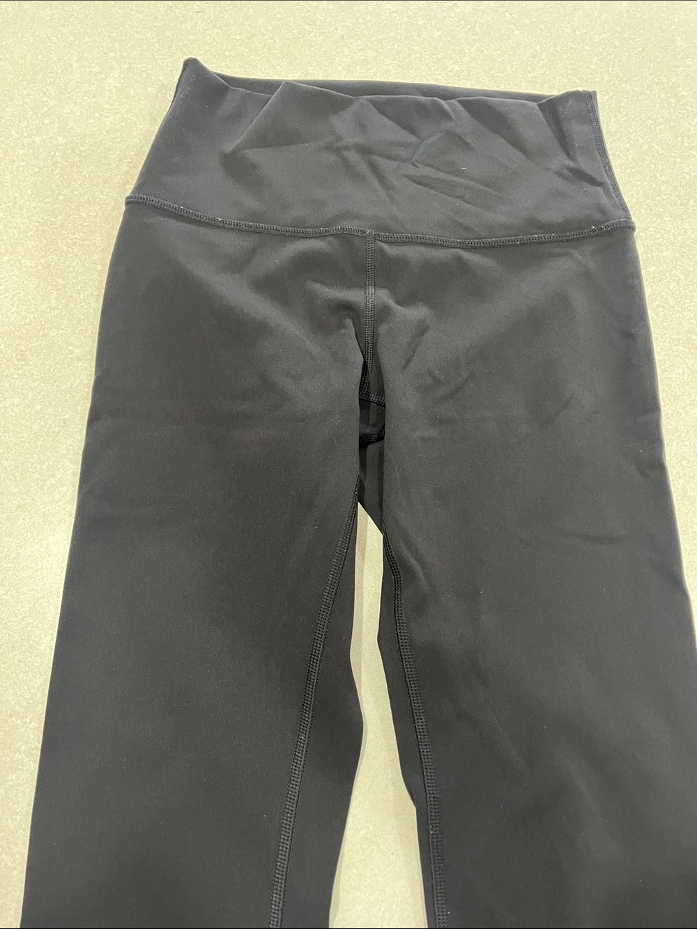 lululemon Black crop Leggings - Picture 3 of 7